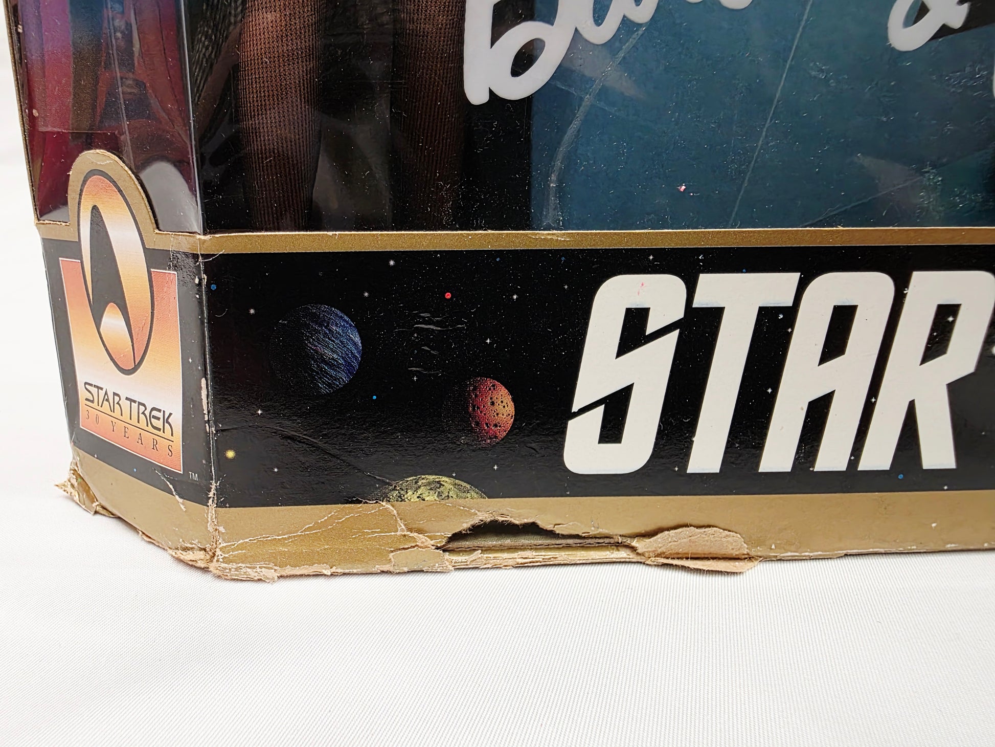 1996 Star Trek Star Trek doll giftset — Close-up 1