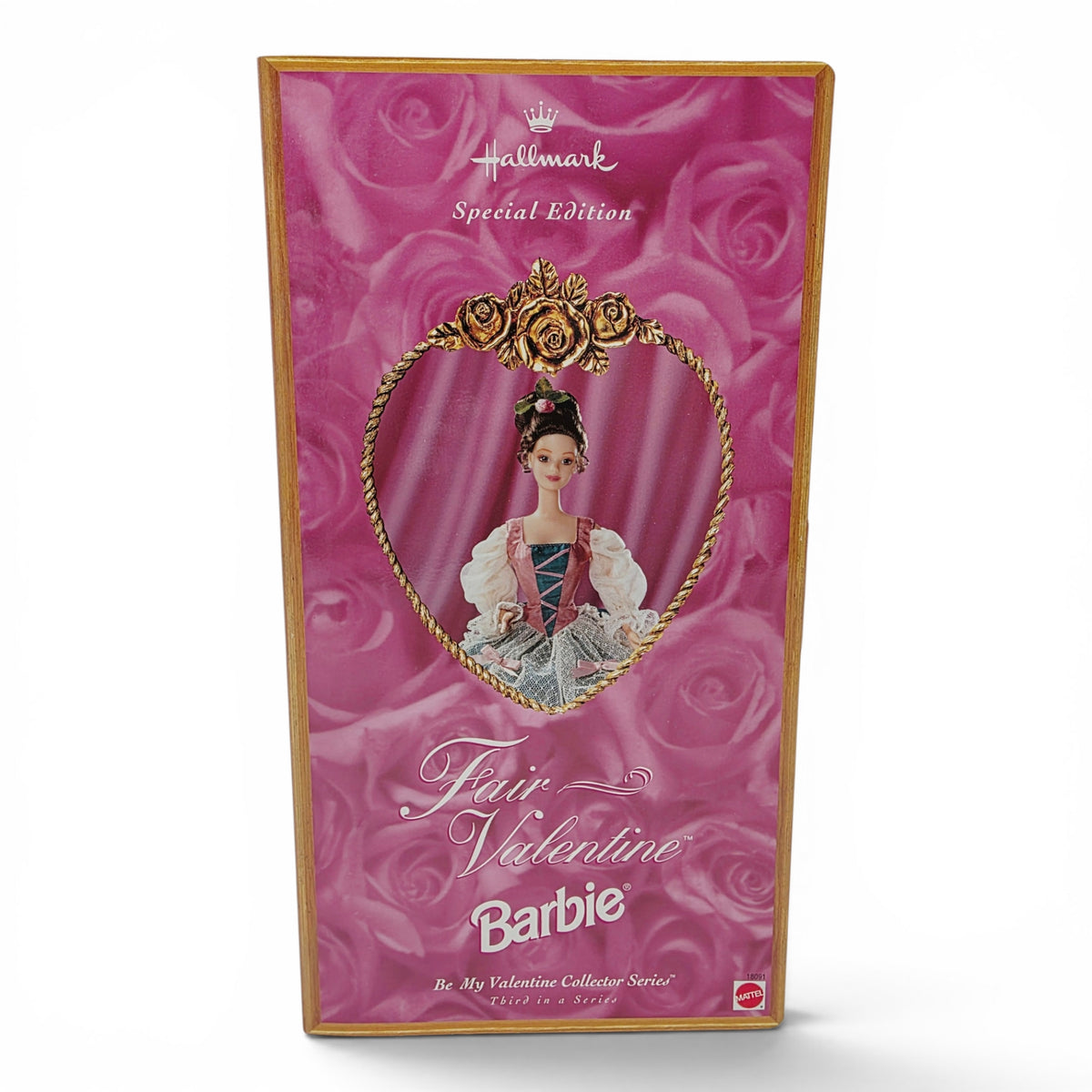 1997 Barbie Be My Valentine Fair Valentine Close-up 1 view