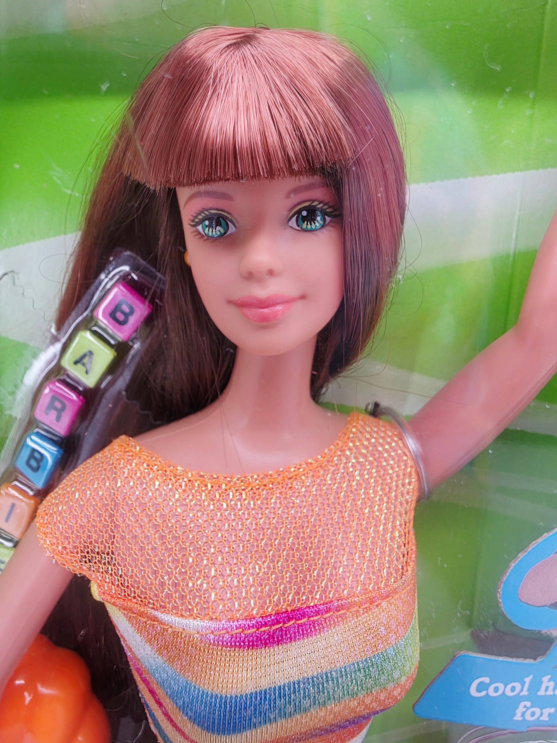 1997 Barbie Bead Blast Auburn Hair doll — Face close-up