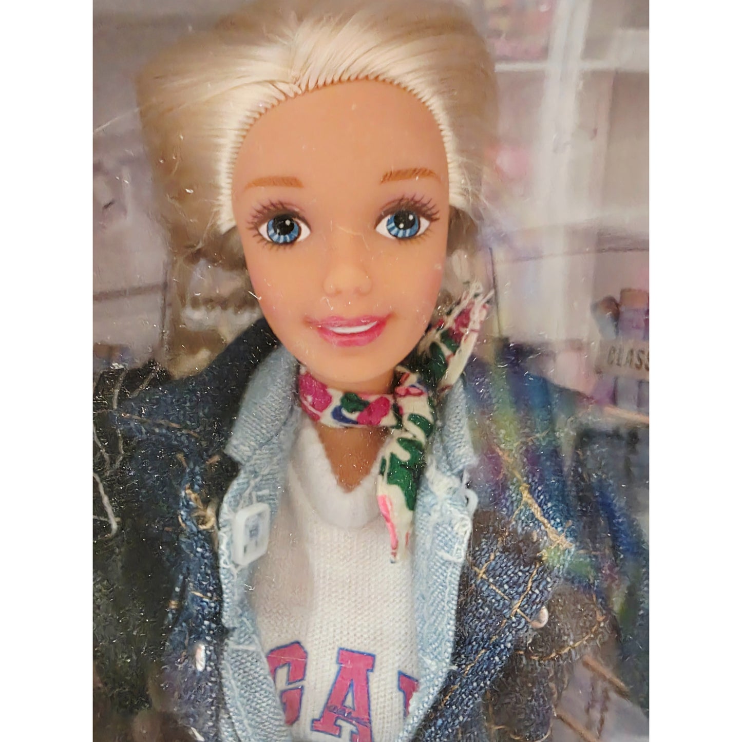 Vintage 1990s doll. Gap Blonde. Face view.