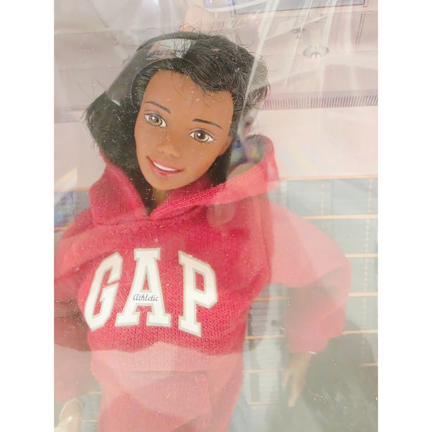 Vintage 1990s doll. Gap Giftset. Barbie & Kelly. Face view.