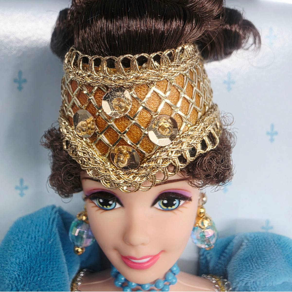 1997 Barbie Great Eras Collection French Lady Face view