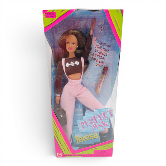 1997 Barbie Perfect Pink - Blonde Streaked Hair Variant Teresa doll — Front view