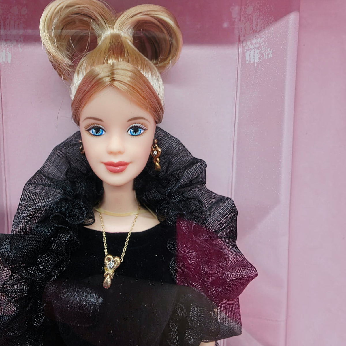 1998 Barbie Fine Jewelry Collection Definitely Diamonds Face view