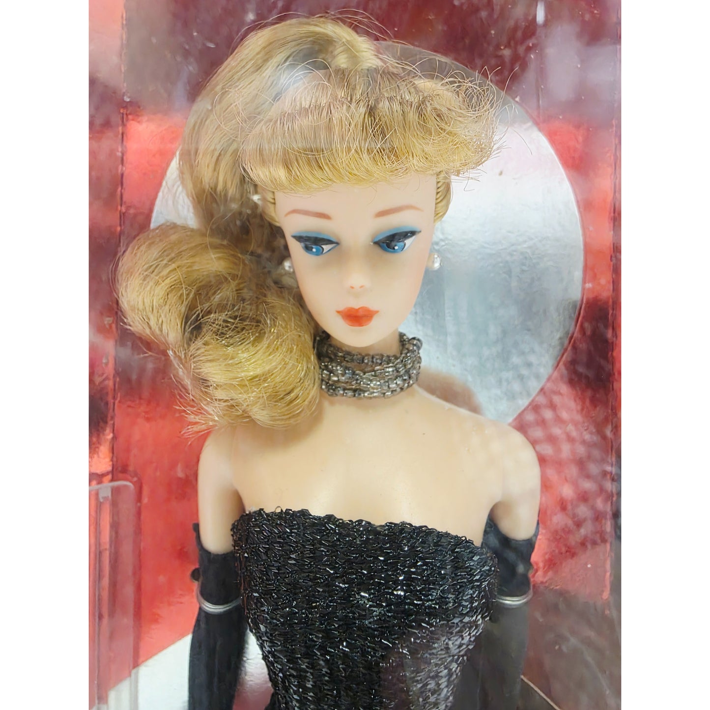 Vintage 1990s doll. Solo in the Spotlight. Stunning Reproduction. Face view.