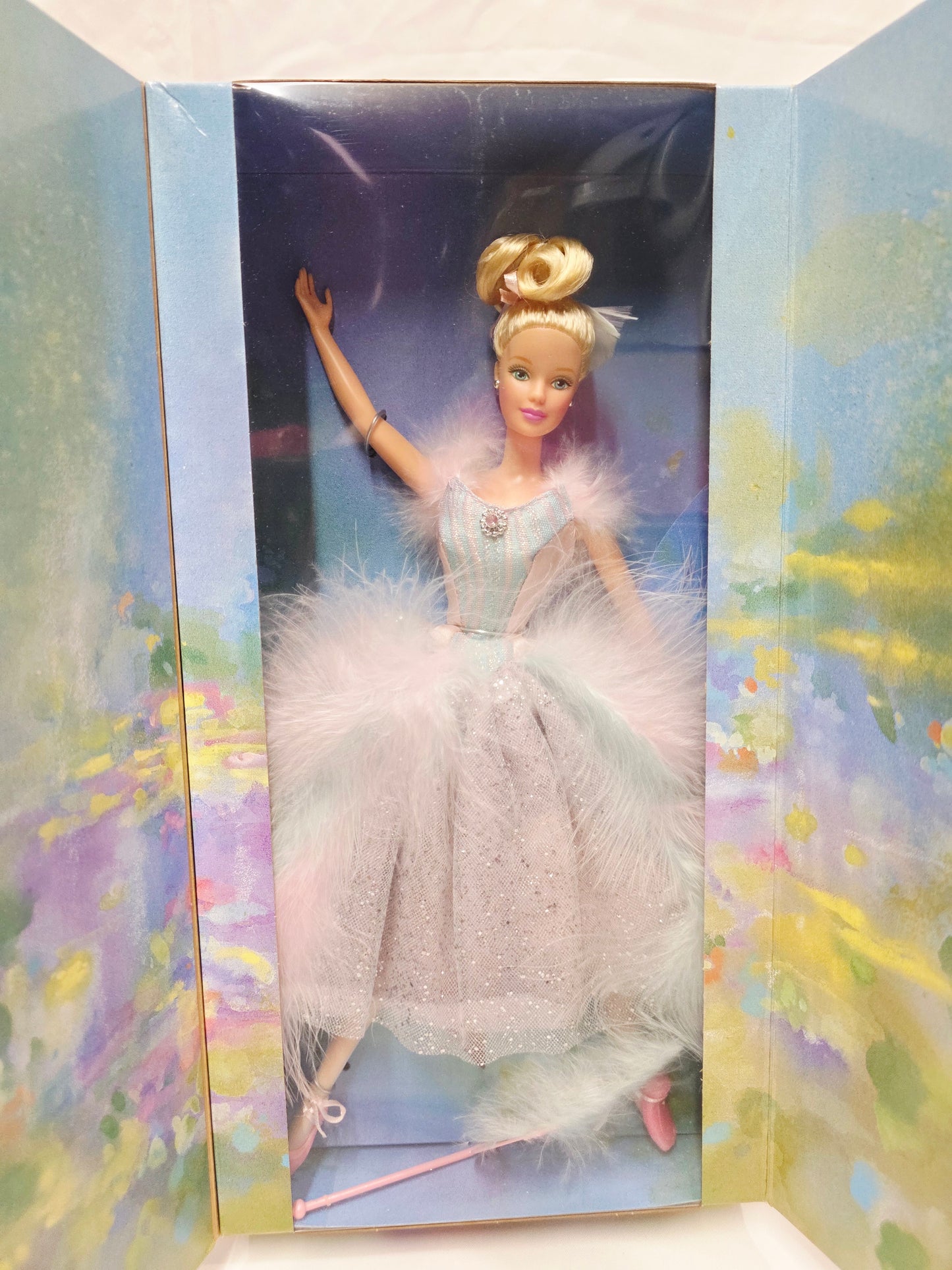 2000 Barbie Ballet Masquerade doll — Close-up 2