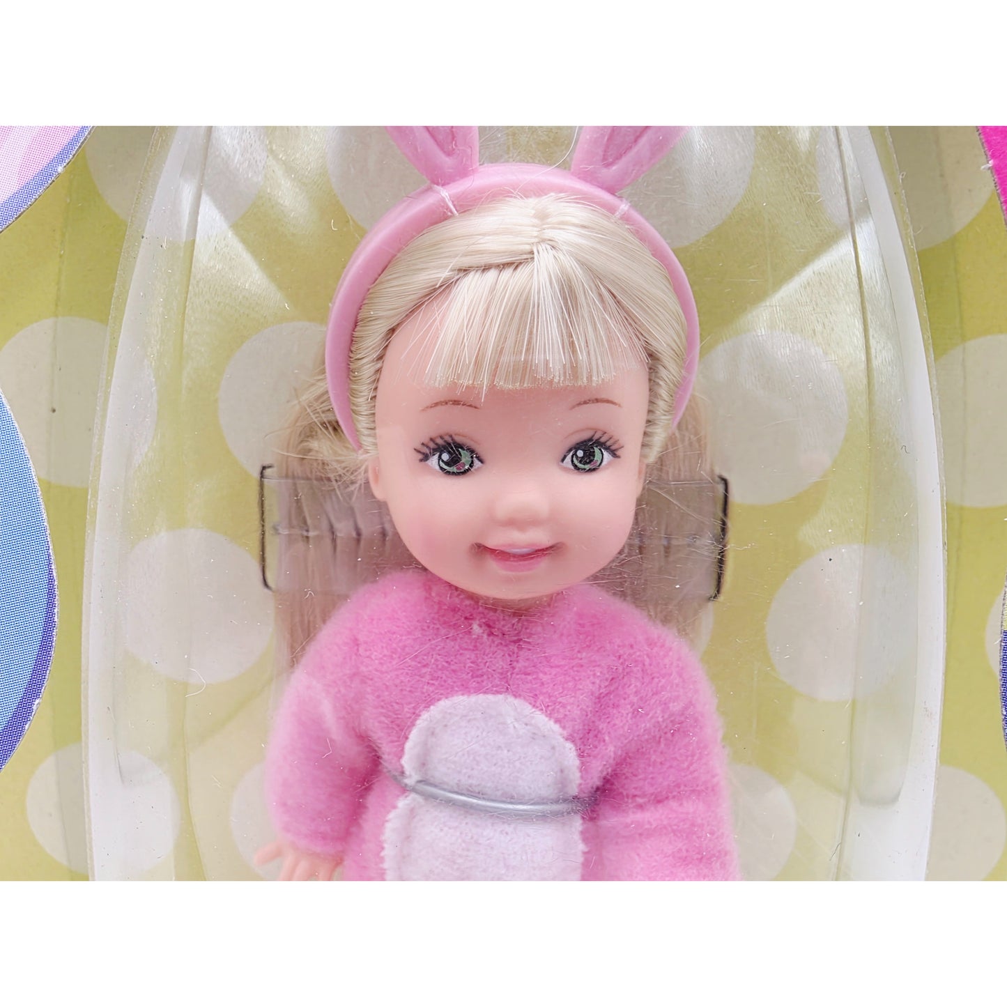 2000 Barbie Easterrific Kelly Funny Bunny doll — Face close-up