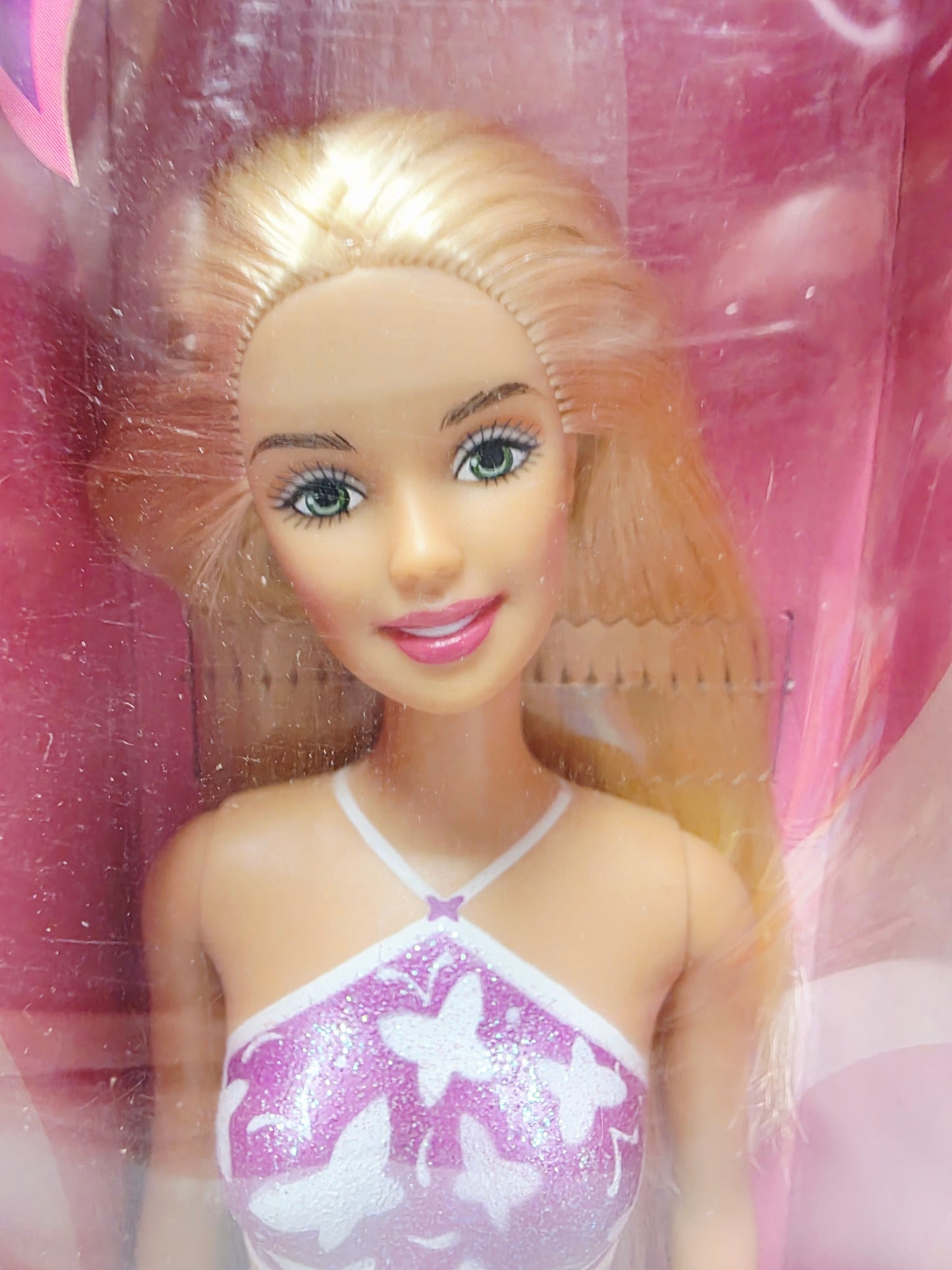 Vintage 2000s doll. Palm Beach Barbie. Face view.