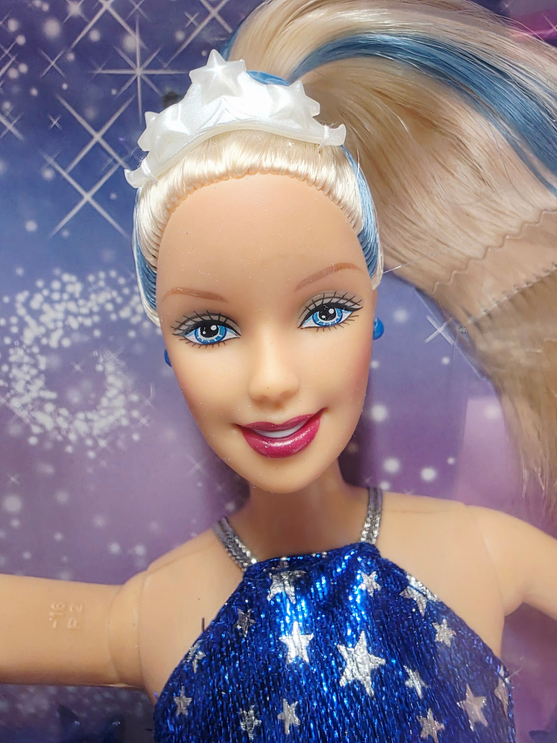 2001 Barbie Starlight Fairy doll — Face close-up