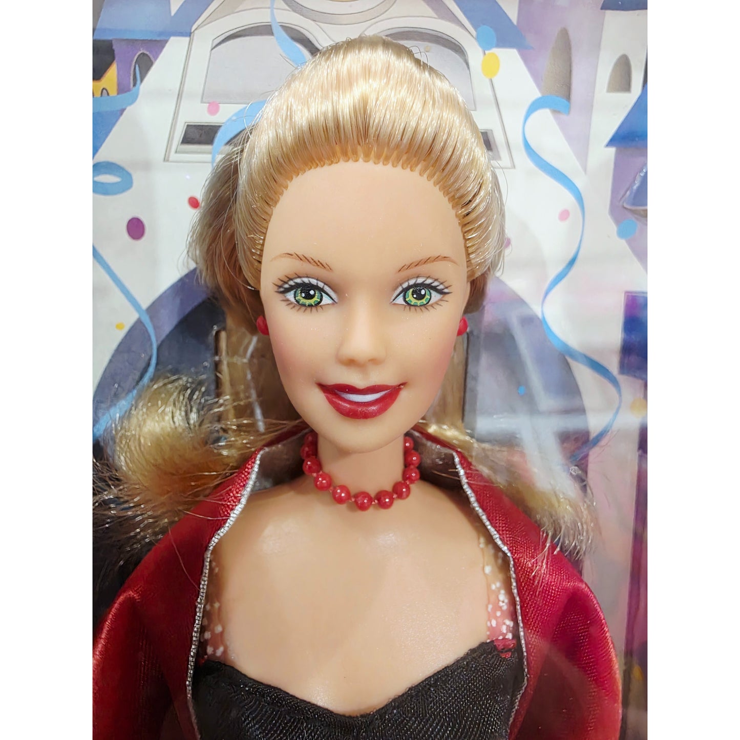 2001 Disney Walt Disney World 30th Anniversary Disney Celebration doll — Face close-up