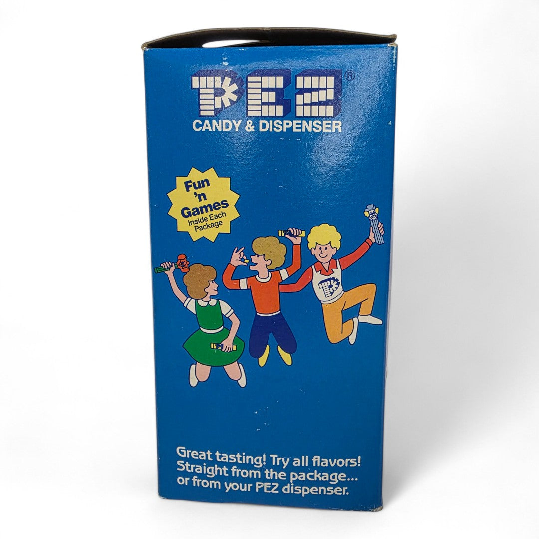 Vintage 2000s small toy. Star Wars Episode II – PEZ Candy Dispenser Box Set. 12 Dispensers!. Right view.