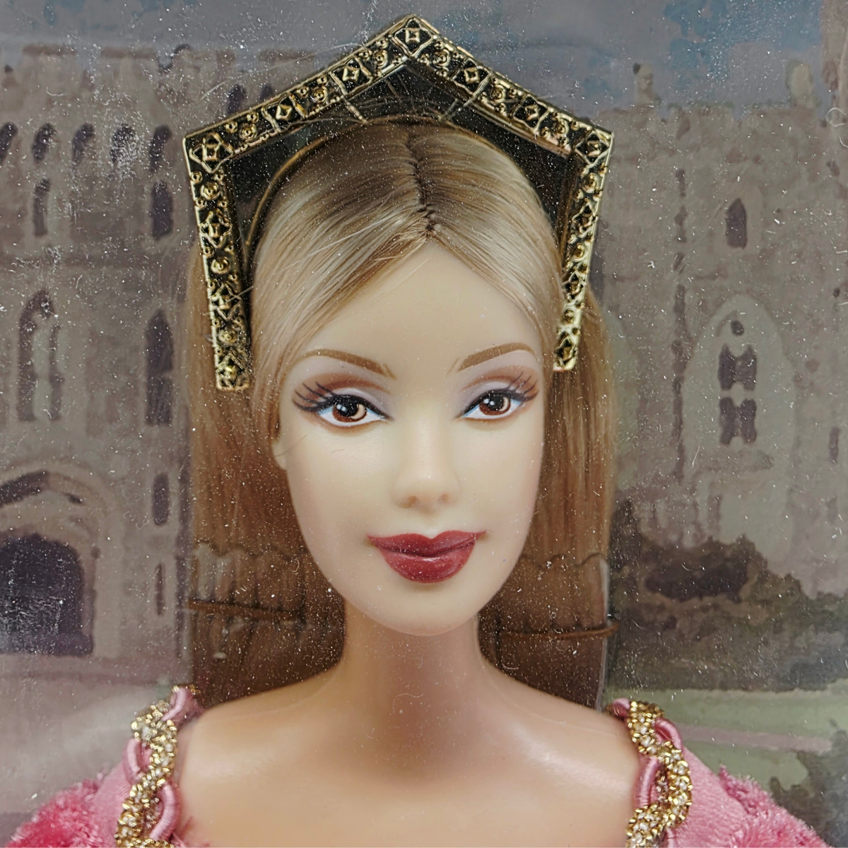 2003 Barbie Dolls of the World Princess of England Face view