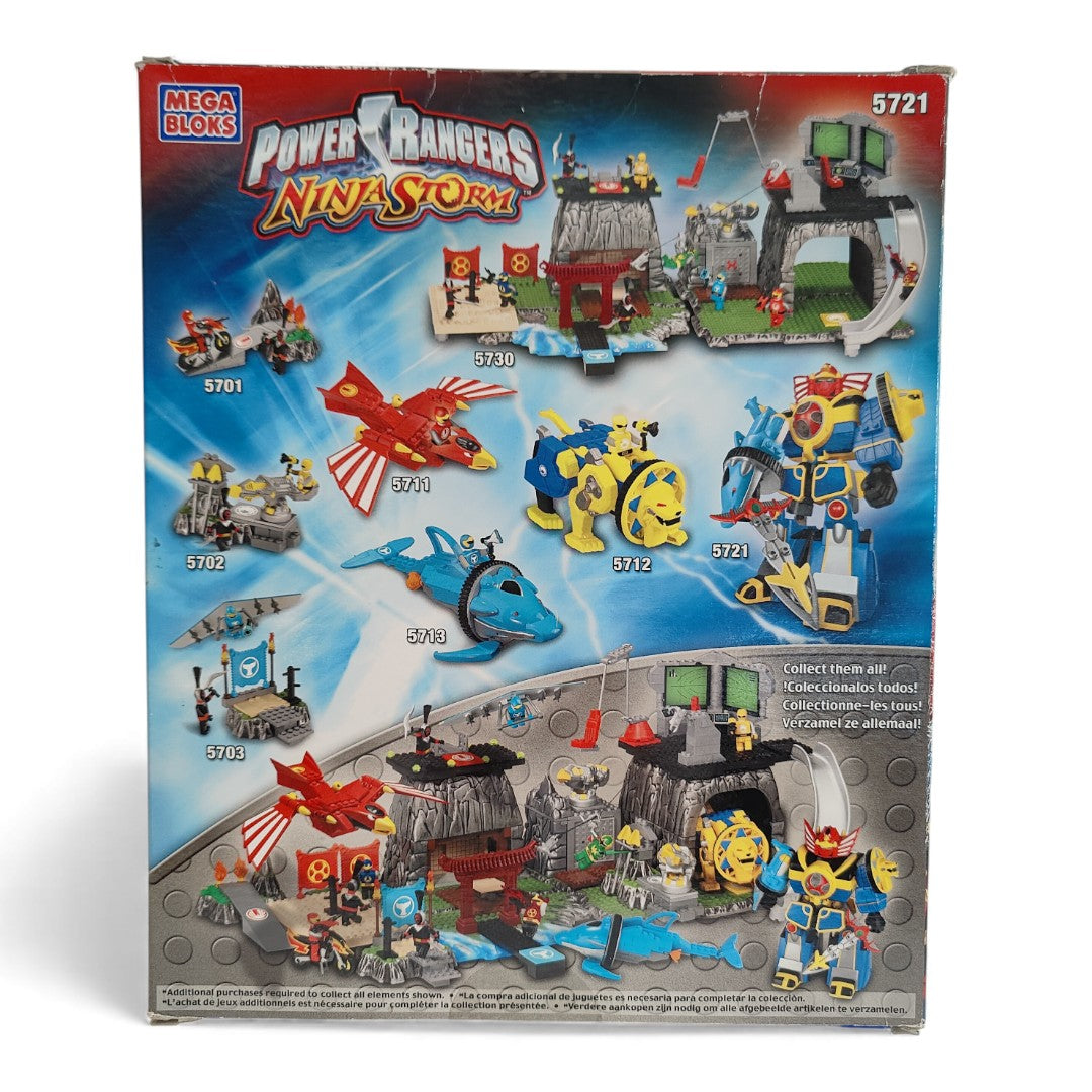 Vintage 2000s action figure playset. Ninja Storm. Storm Megazord. Back view.