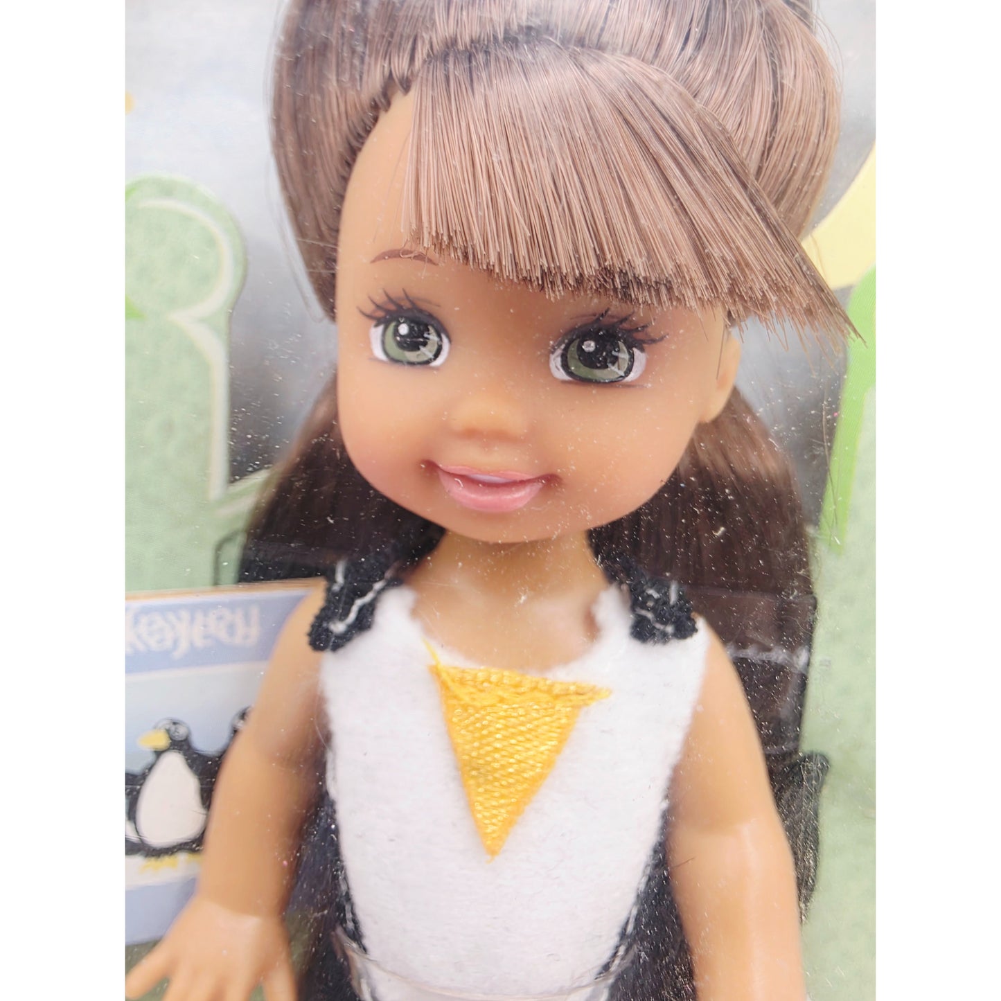 2004 Barbie Kelly Club Pajama Fun Pajama Fun Penguin doll — Face close-up