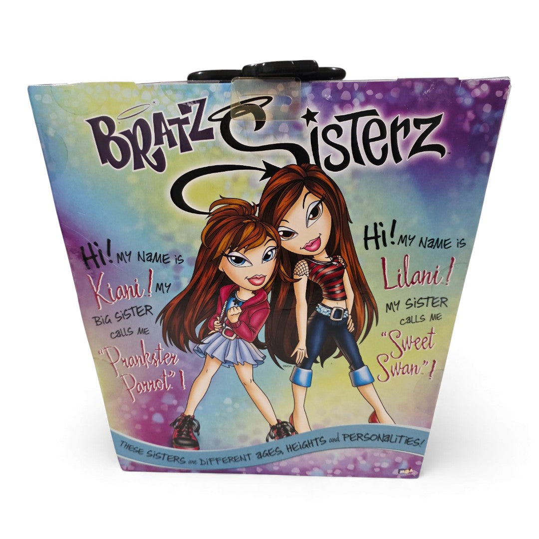 Vintage 2000s doll. Bratz Sisterz. Big Sister Lilani & Little Sister Kiani - Rare. Back view.