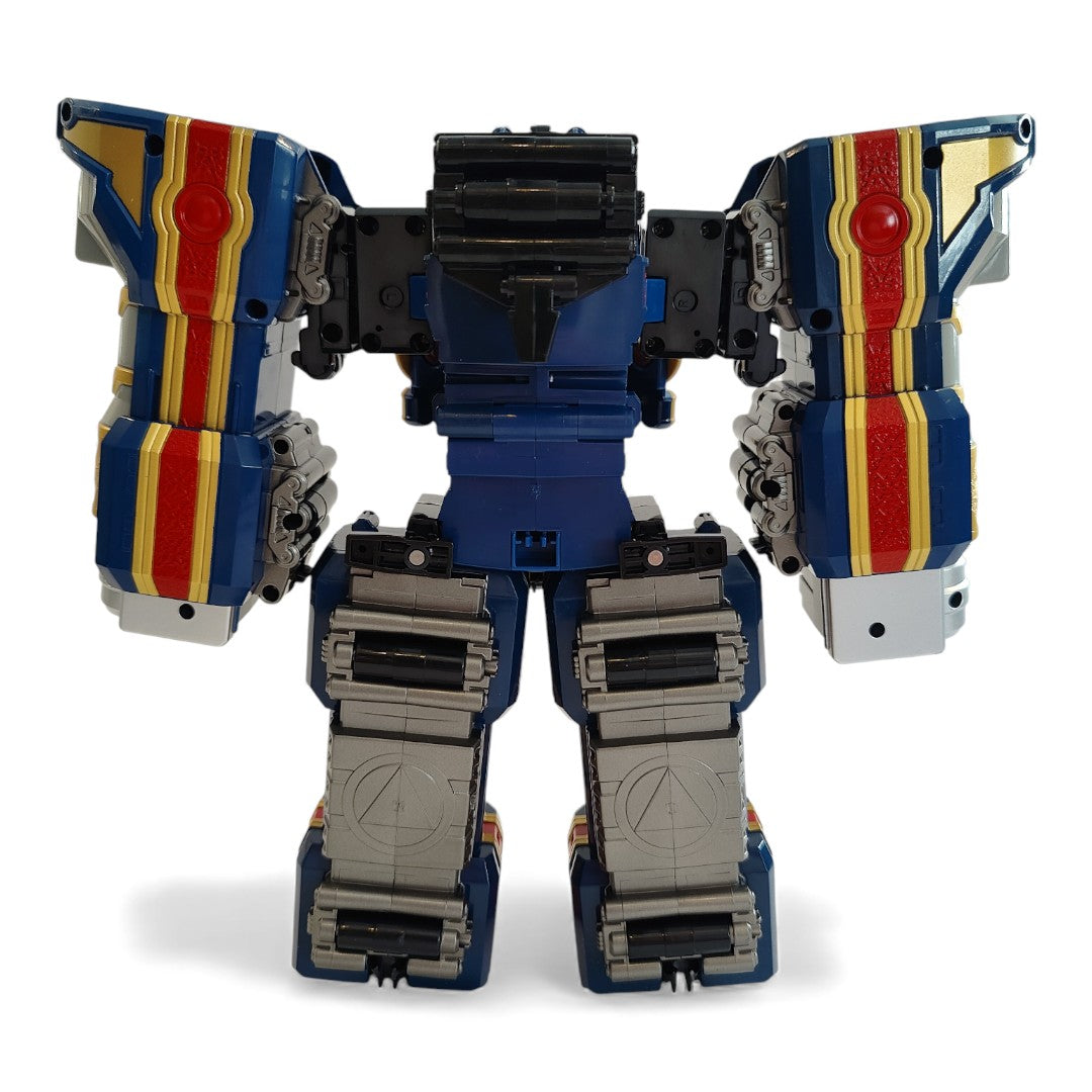 Vintage 2000s action figure playset. Mystic Force. Solar Streak Megazord. Rare. Close up 4 view.