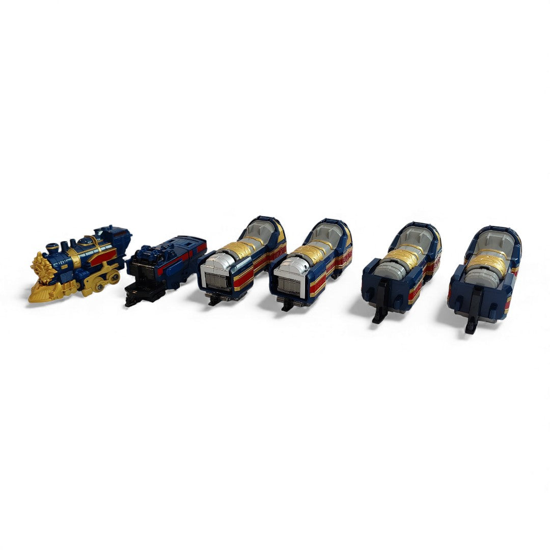 Vintage 2000s action figure playset. Mystic Force. Solar Streak Megazord. Rare. Close up 8 view.