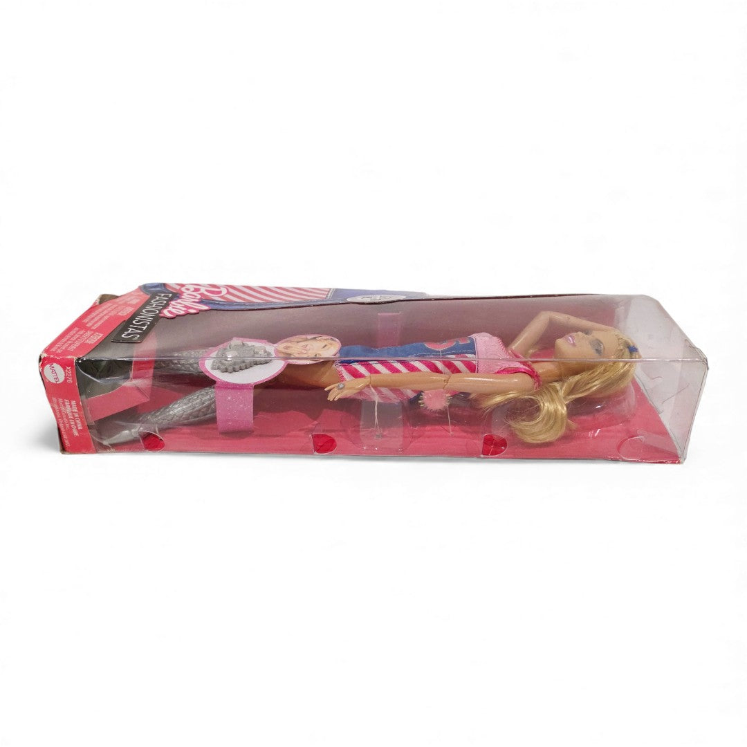2012 Barbie Barbie Fashionistas Summer doll — Right side