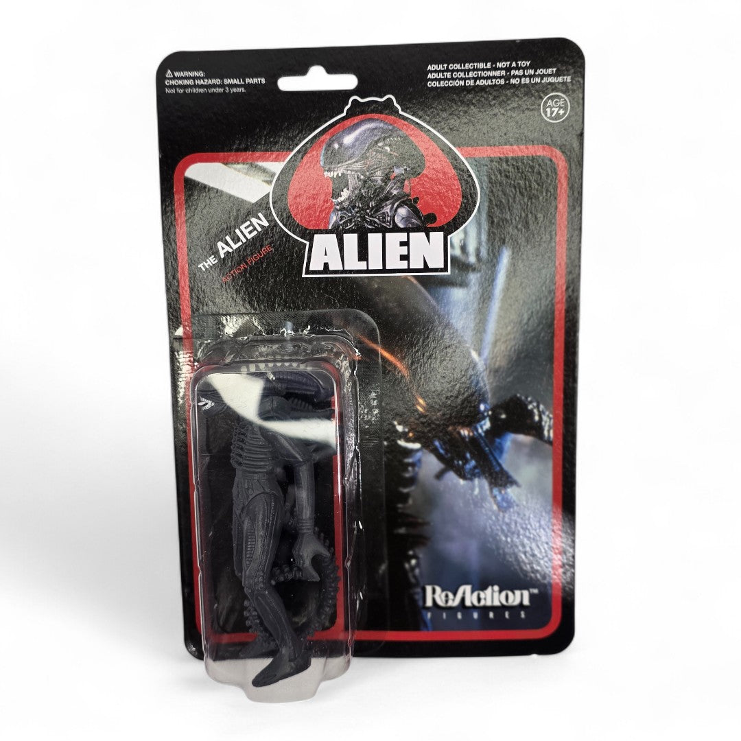 Vintage 2010s action figure. ReAction. Xenomorph. 3.75" Figure. Front view.