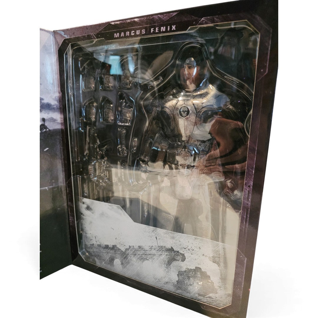 2017 Gears of War Play Arts Kai Marcus Fenix action figure — Close-up 2