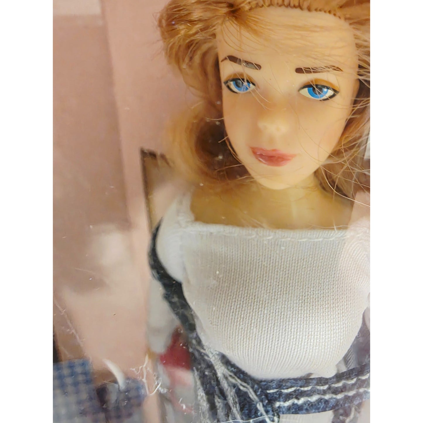 2018 Full House Mego Limited Edition D.J. & Stephanie Tanner doll — Close-up 1