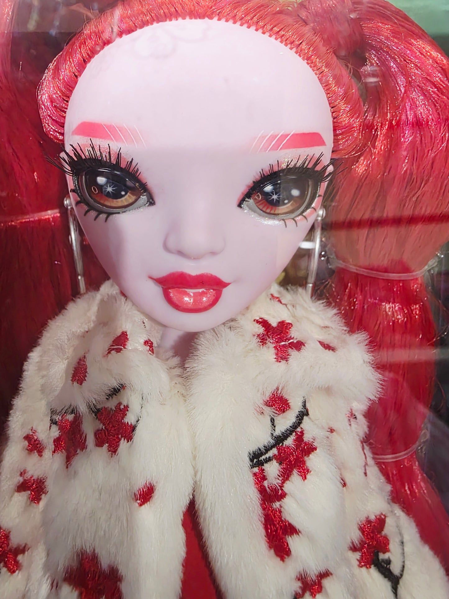 Vintage 2020s doll. Rosie Redwood. Series 3. Face view.